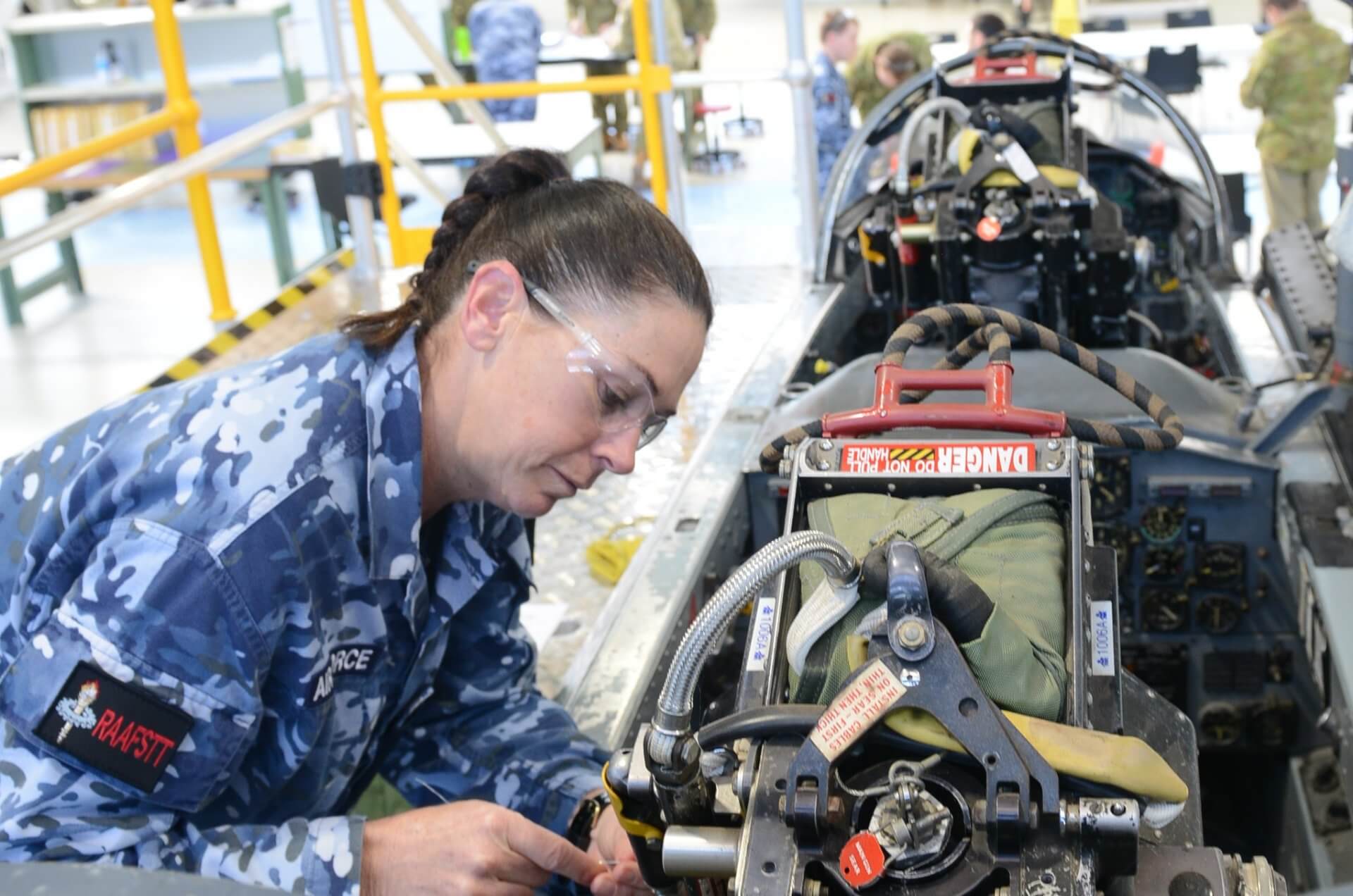 School of Technical Training RAAF Base Wagga Magazine